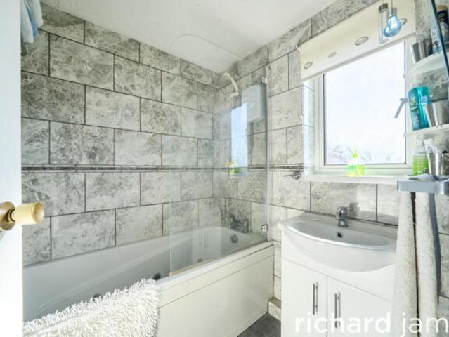 Cottage for sale in Abbey Mead, Swindon
