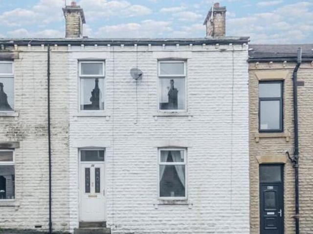 House for sale in Cleckheaton, West Yorkshire