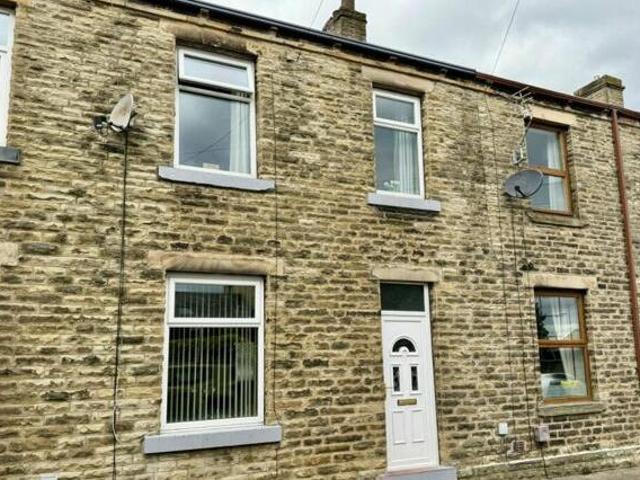 House for sale in Cleckheaton, West Yorkshire