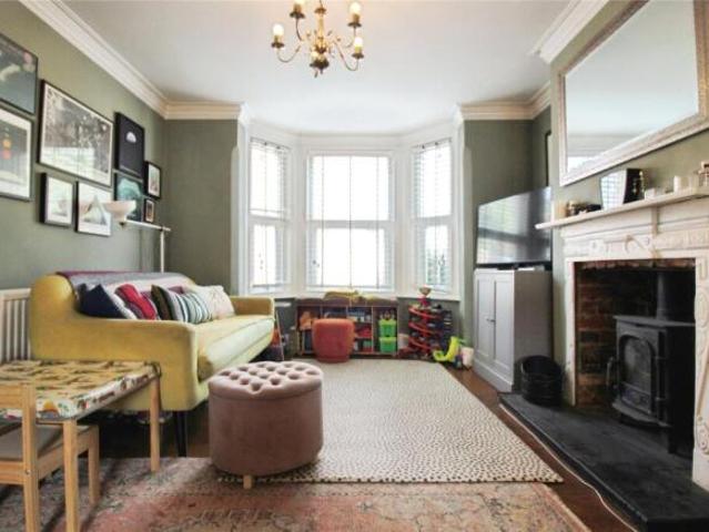 Cottage for sale in Reading