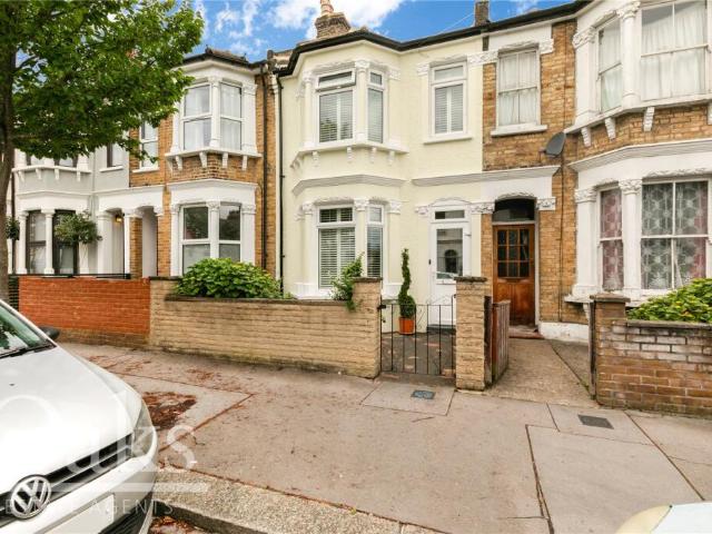 Terraced House for sale in South Norwood