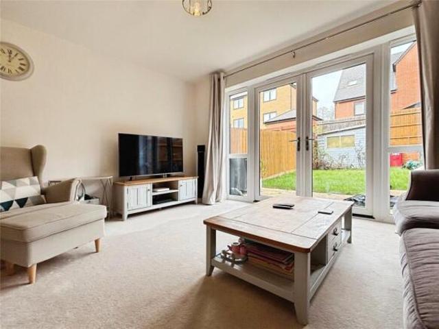 Cottage for sale in Reading