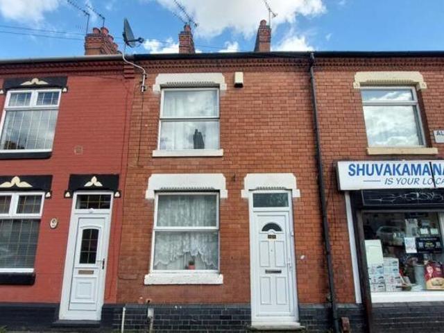 House for sale in Chilvers Coton, Camp Hill