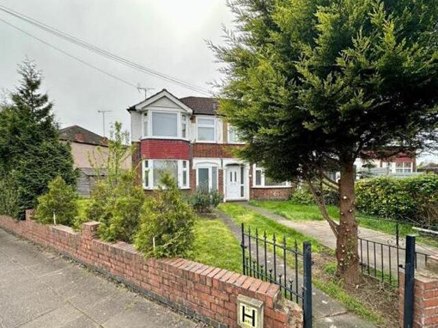 House for sale in Cheylesmore, West Midlands
