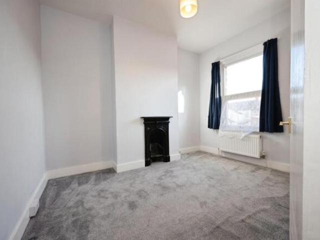 Cottage for sale in Queens Park, Bedford