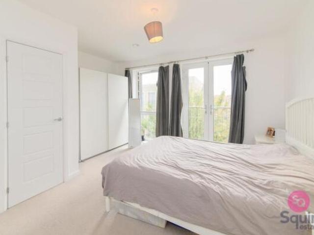 Cottage for sale in Cat Hill