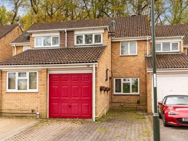 House for sale in Broadfield, Crawley