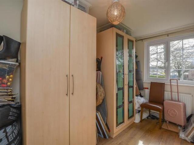 Cottage for sale in Pilgrims' Hatch, Navestock Side