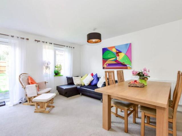Cottage for sale in North Watford, Hertfordshire