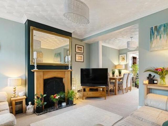 House for sale in Brooklands, Dartford