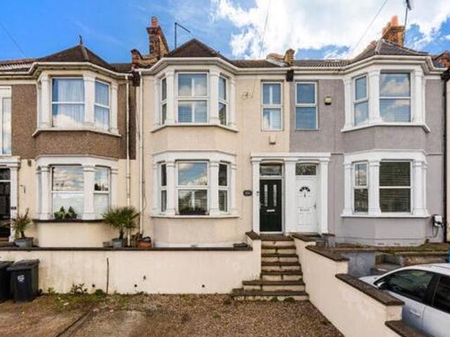 House for sale in Hawley, Monks Orchard