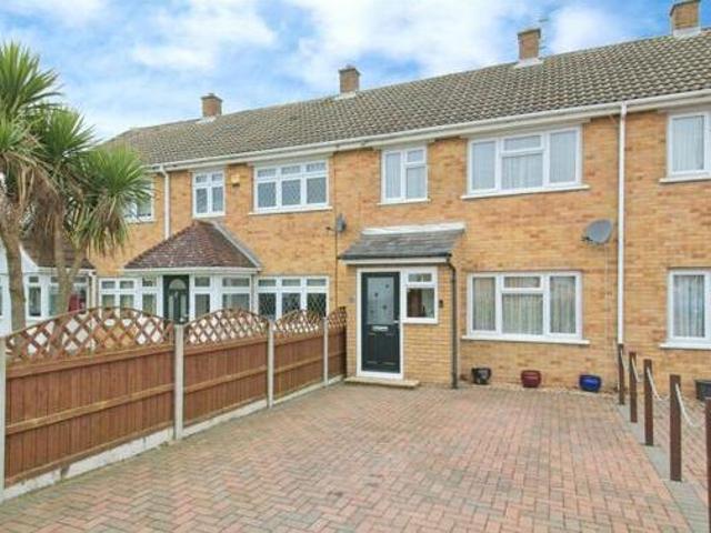 House for sale in Hawley, Monks Orchard