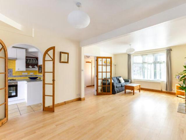 Cottage for sale in Cat Hill, England