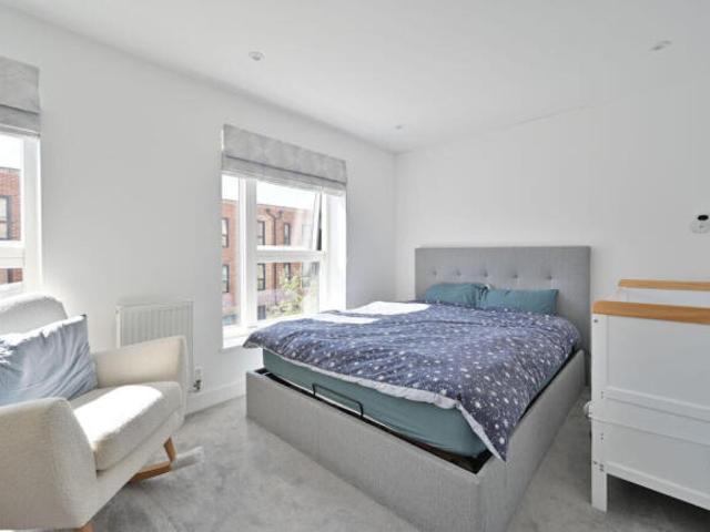 Cottage for sale in North Watford, Hertfordshire