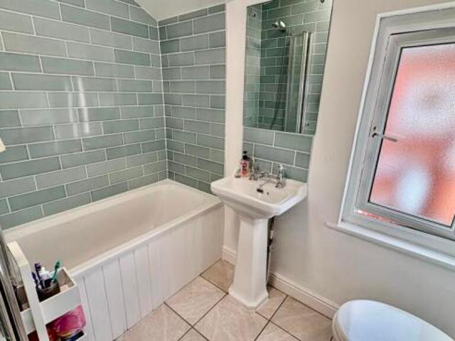 Cottage for sale in Northampton, Northamptonshire