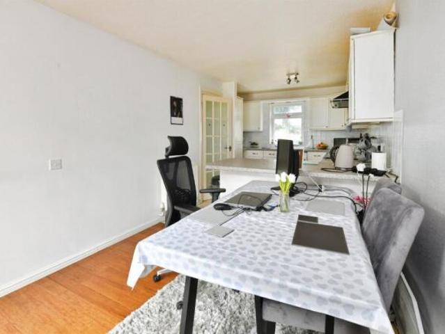 Cottage for sale in Mount Wise