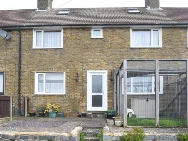 House for sale in River, Ash