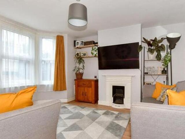 House for sale in Clarendon, Ash
