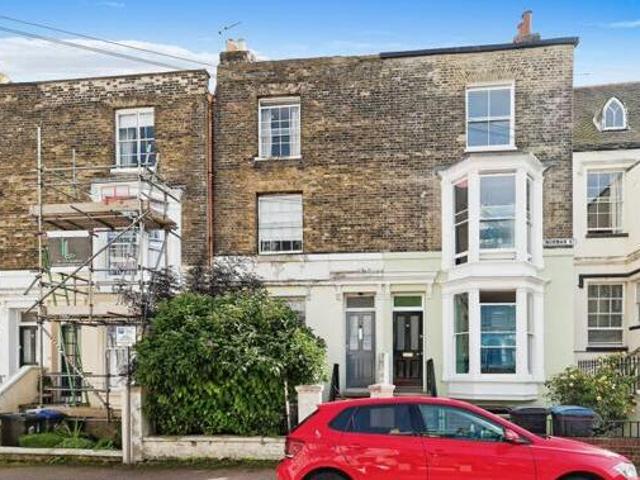 House for sale in Clarendon, Ash