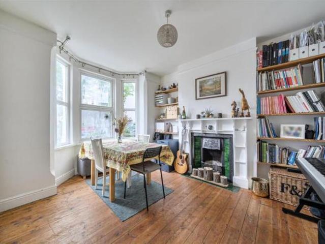Cottage for sale in Castle, Bedford