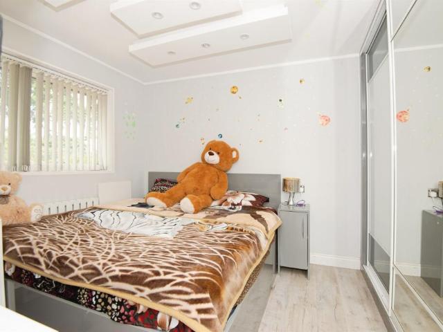 Terraced House for sale in Slough