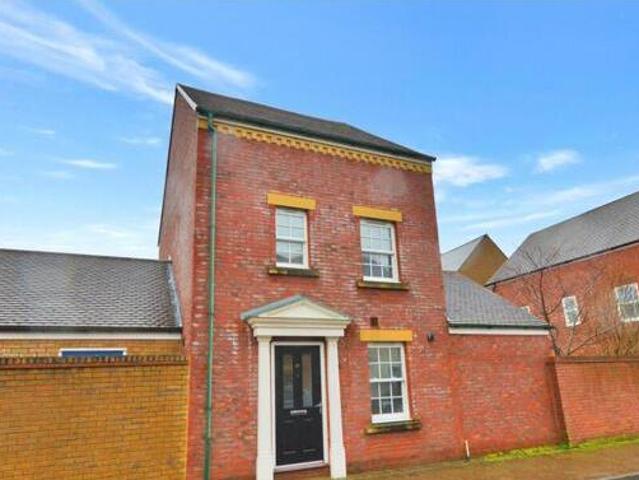 House for sale in Swindon