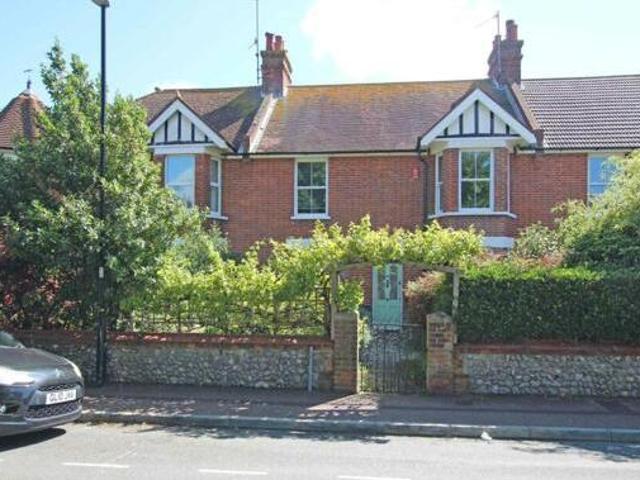 House for sale in Holywell, Eastbourne