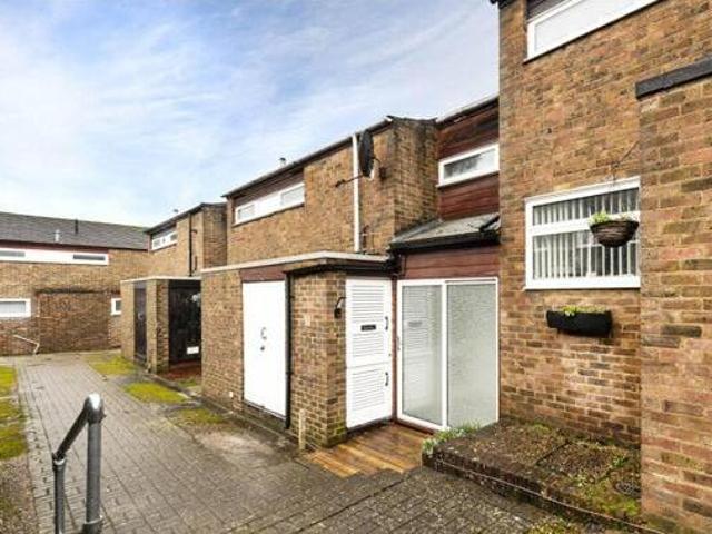 House for sale in The Butts, Kent