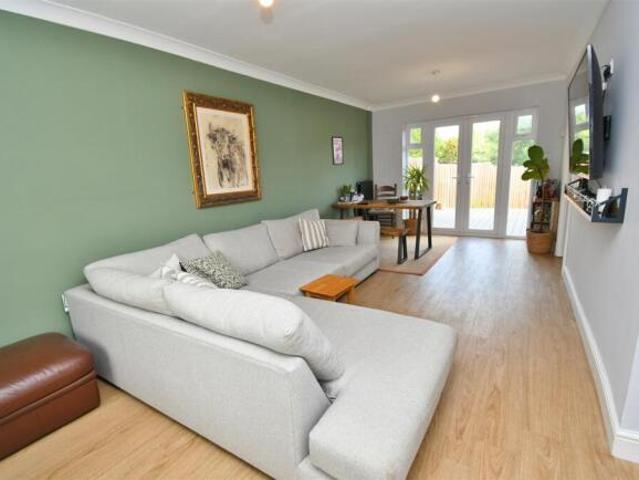 Cottage for sale in Milverton, Warwick