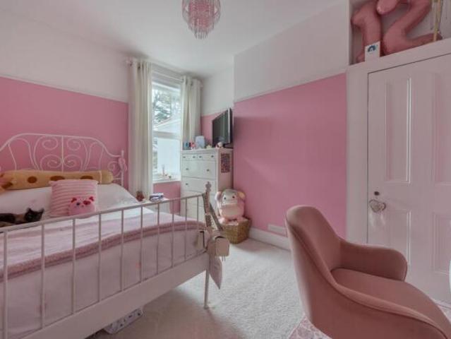 Cottage for sale in Mount Wise