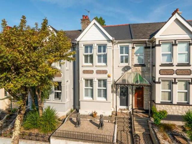 Cottage for sale in Mount Wise