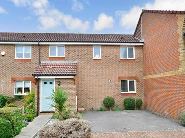 House for sale in Lyons, Greater London