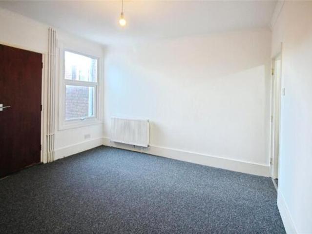 Cottage for sale in Reading