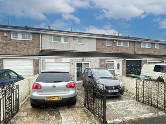 House for sale in Follaton, Strode