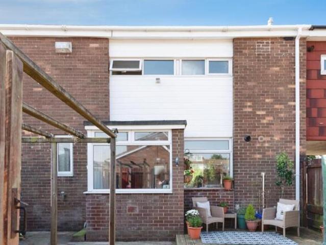 Cottage for sale in Bransholme, Hull