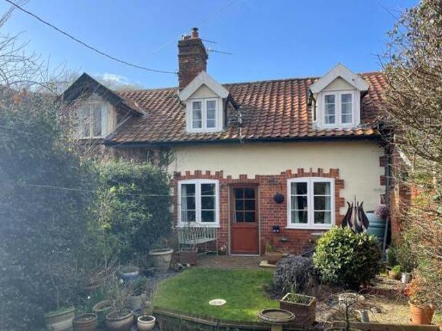 House for sale in Bedingfield, Suffolk