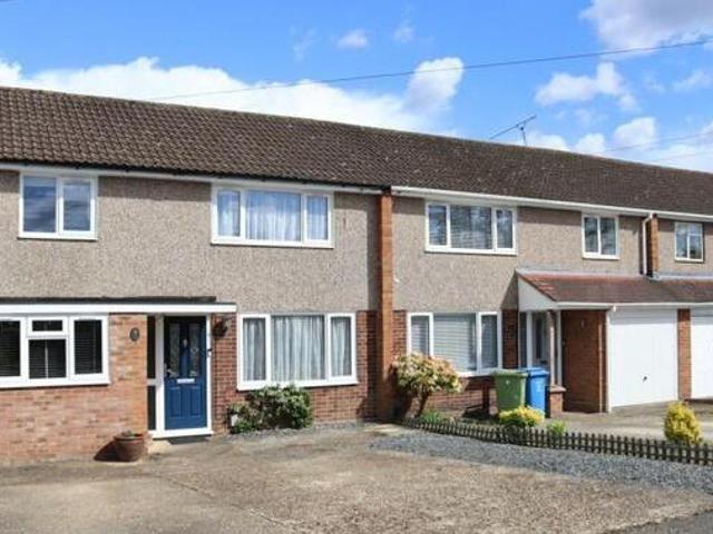 House for sale in The Crescent, Farnborough