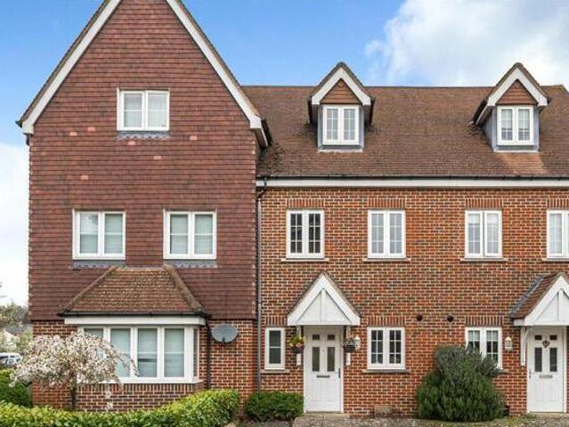 House for sale in Fole, Surrey