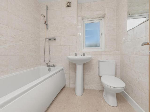 Cottage for sale in Huddersfield, West Yorkshire