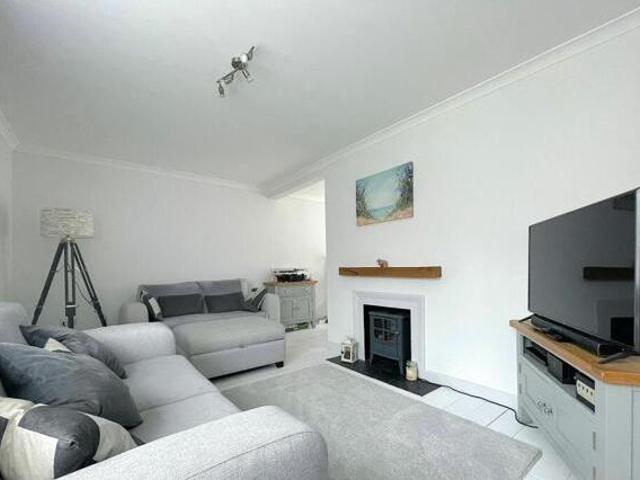 House for sale in Oad Street, Kent