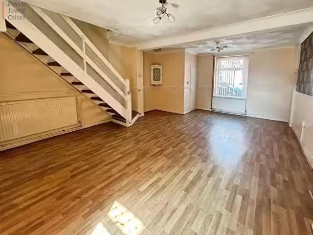 House for sale in Taibach