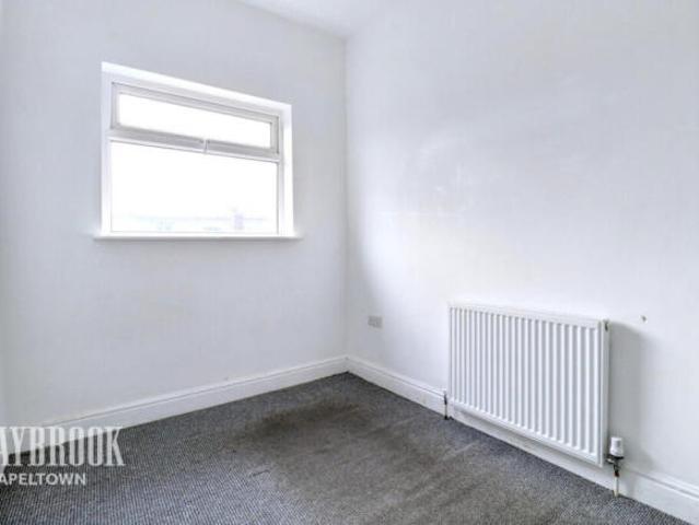 Cottage for sale in Flower Estate, Firth Park