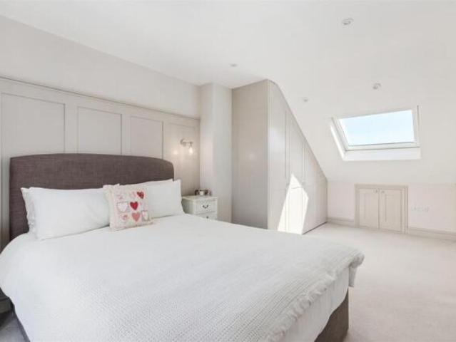 Cottage for sale in Wimbledon, Greater London