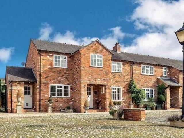 House for rent in Lyons, Greater London