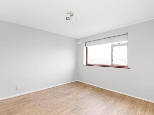 Cottage for sale in Cat Hill