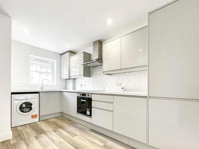 House for sale in Brompton, Gillingham