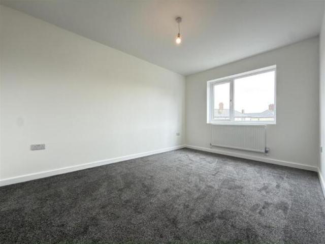 Cottage for sale in Northfields, Leicester