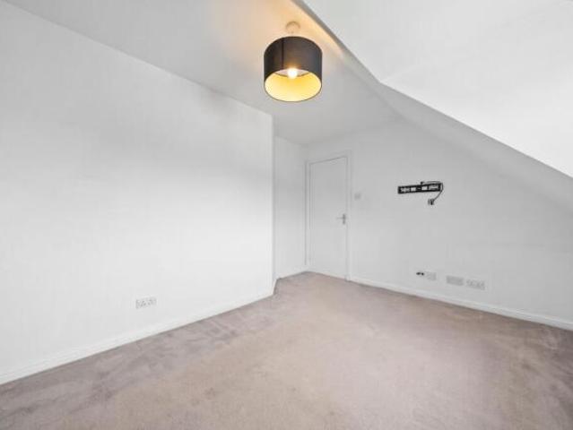 Cottage for sale in Cumbernauld, Scotland