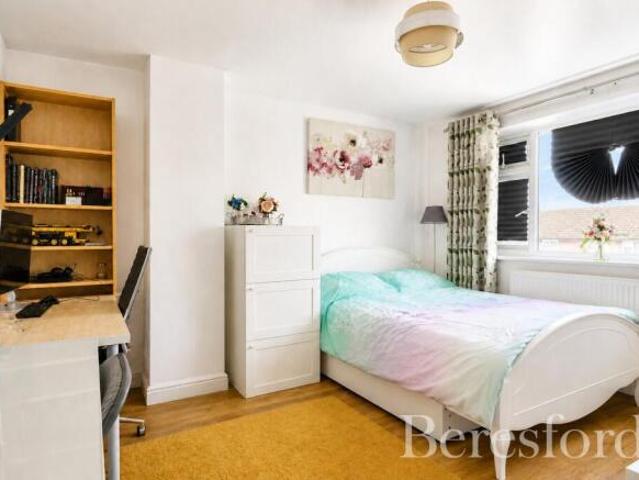 Cottage for sale in Moulsham, Chelmsford