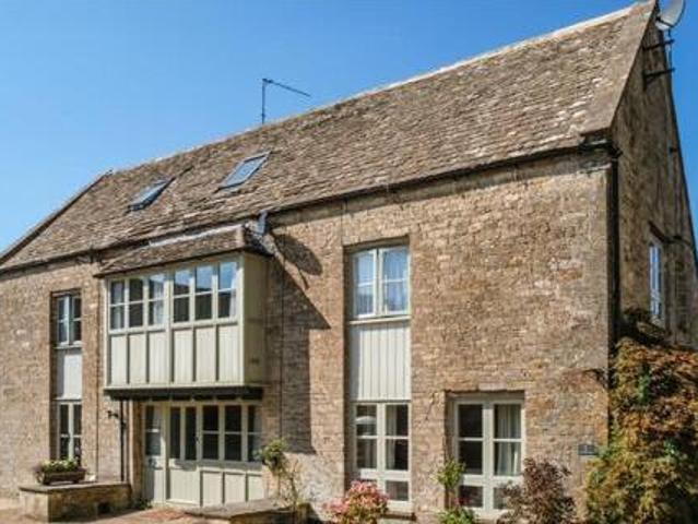 House for sale in Wotton, Gloucester